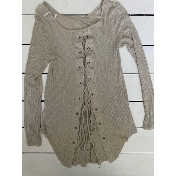 Altar’d State Women’s Long Sleeve Top - Picture 1 of 5